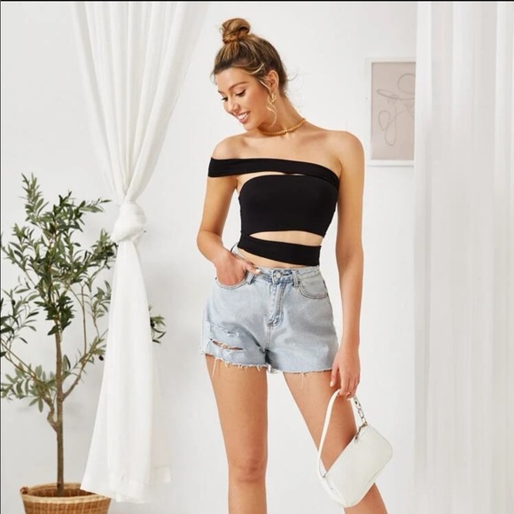 Tops - One shoulder cut out crop top